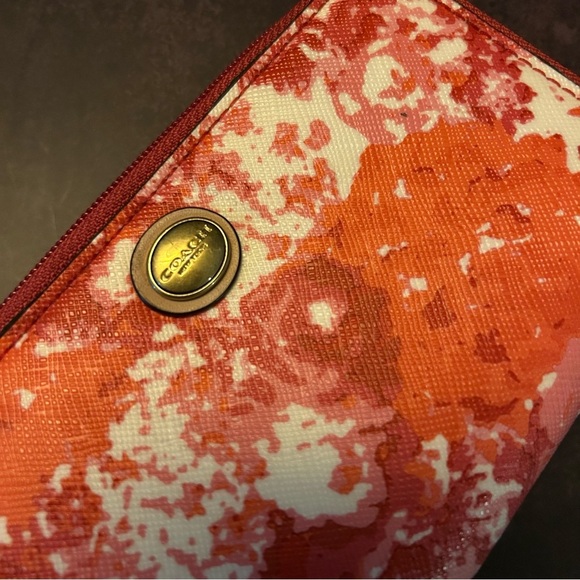 Coach Red and White Women's Wallet Wristlet - Picture 3 of 9